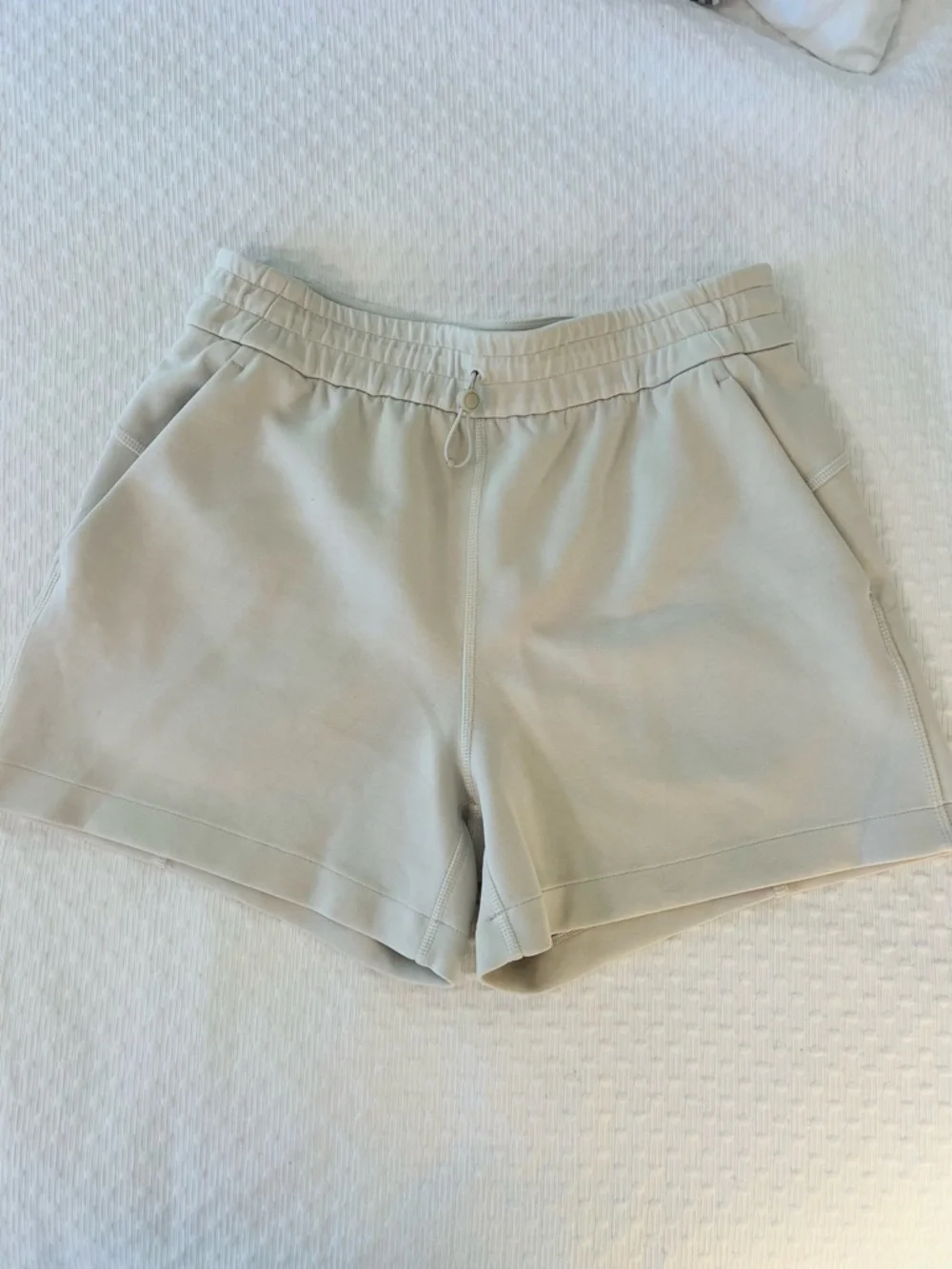 Lululemon Softstreme High Rise 4”Cream Athletic Pull-On Shorts